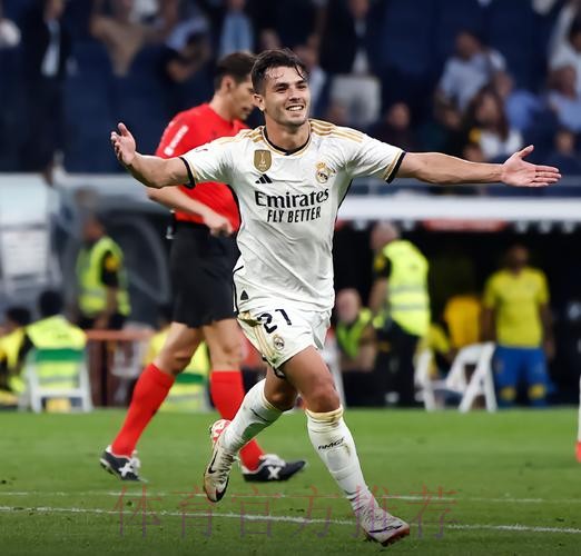 迪亚斯:皇马队内竞争激烈 我想尽我所能成为首发 迪亚斯:皇马队内竞争激烈 我想尽我所能成为首发